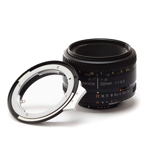Kompatibel med Nikon F-objektiv (objektiv ingår ej)