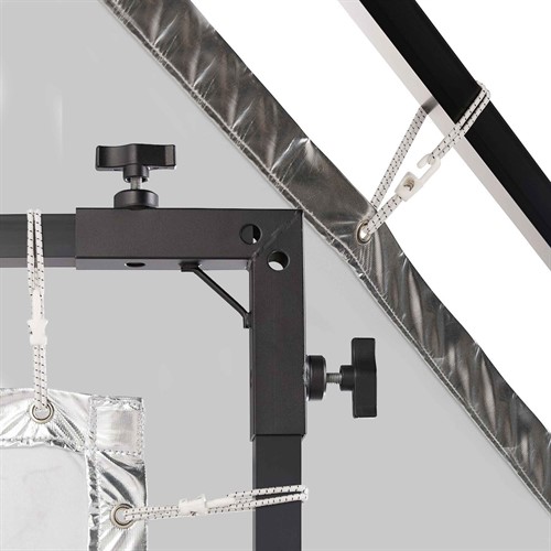 Diffusortyget fäste med elastiska remmar