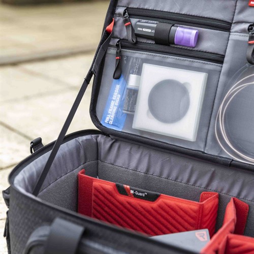 Många fack för småtillbehör