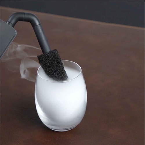 Använd svamtillsatsen för att skapa kolsyreliknande rök