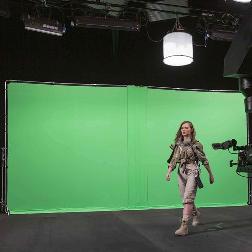 Use StudioLink Connection Kit to join panels