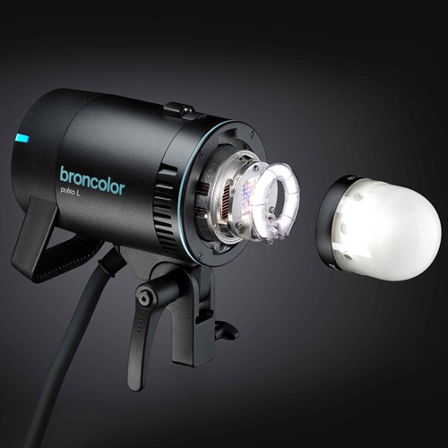 Både blixt och videobelysning