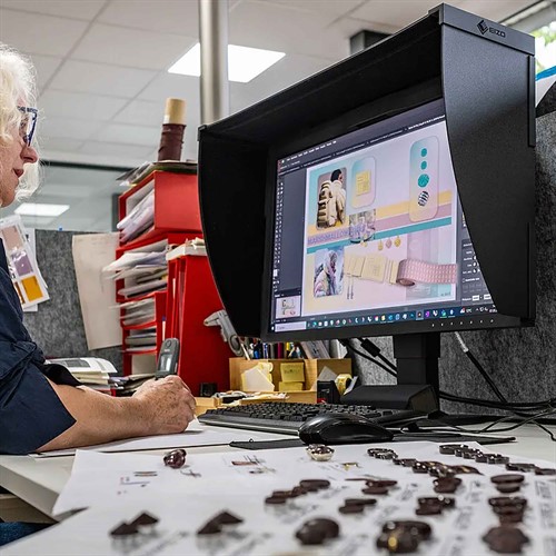 Minskar ströljus och ökar bildens kontrast