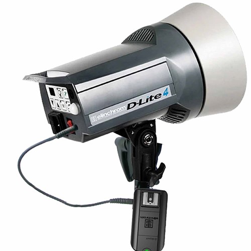 Studioblixt ansluts via synkkabel