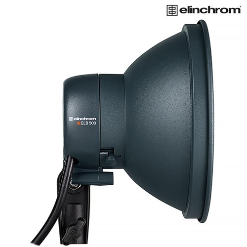 Flera olika reflektorer finns som tillbehör