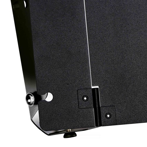 Klaffarna hålls på plats med koniska stift.