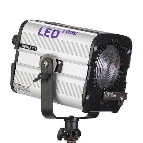 Kraftfull LED armatur med många tillbehör