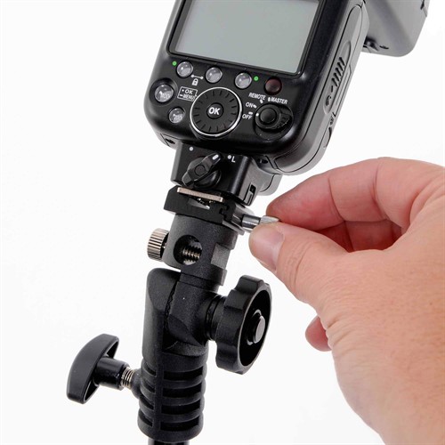 Ställbar blixtsko med låsning