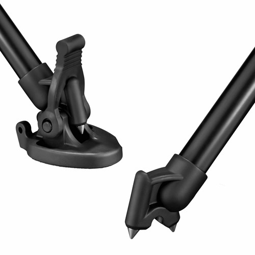 Benen har både gummifötter och spik