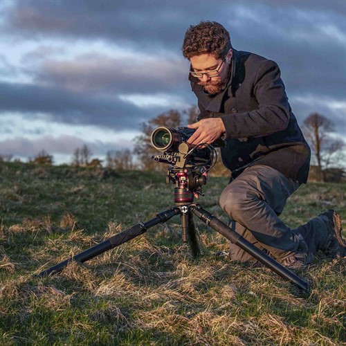 Ställbar benvinkel ger låg fotograferingshöjd