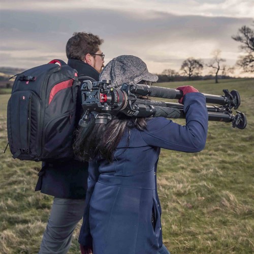 Stativ med kolfiberben, lätt att transportera