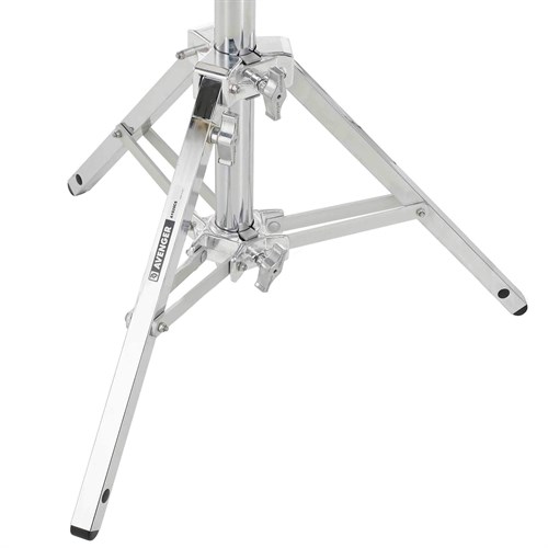 Mittpelaren kan ställas i höjd i benbasen