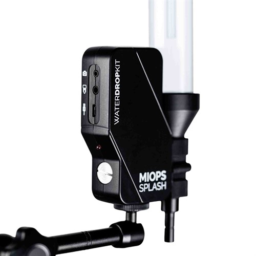 Anslutningar för kamera, blixt samt USB