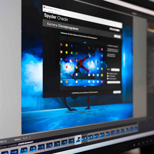 Länk och serienummer för programvara medföljer