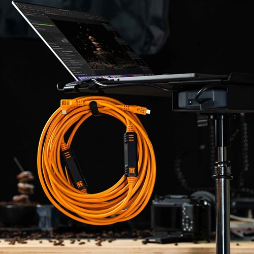 Featuring a weather-resistant, kink-proof casing