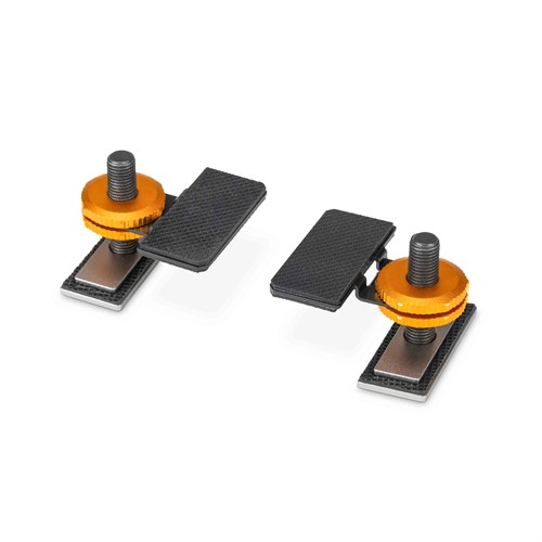 Easy hand-tightened thumbscrew