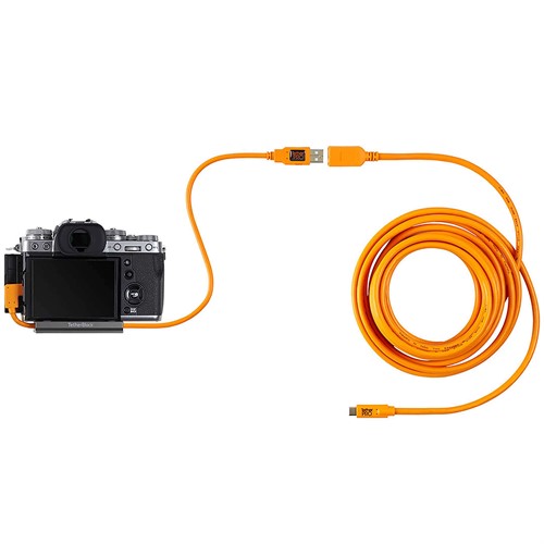 Kopplas ihop med TetherPro kabel med Hona A