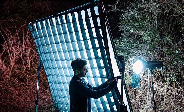 Ad:005 ban-man-Skylite-004.jpg